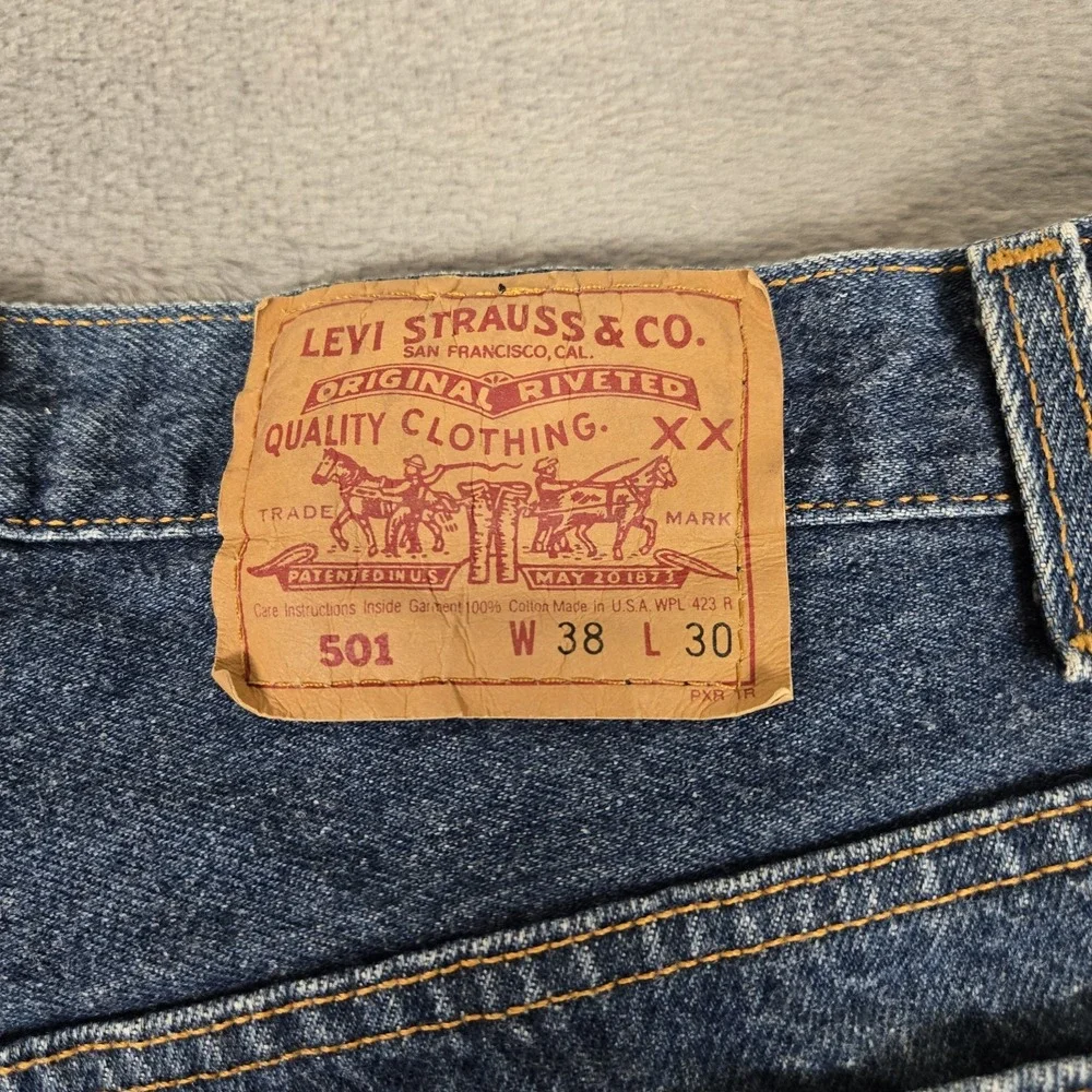 VTG Levis 501 Jeans Mens 38x30 Fits 36x30 Blue Straight Leg Button Fly Made USA